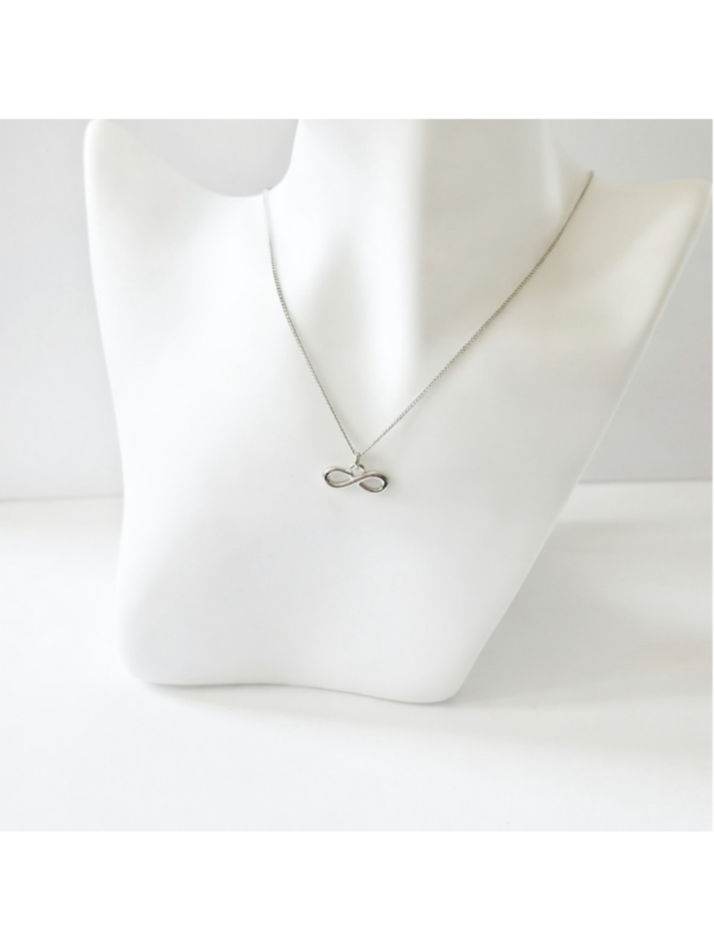 Silver Tone Infinity Symbol Pendant Necklace 16-18" - Picture 2 of 3